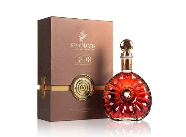 宜昌回收人头马1898（RémyMartin Vintage）优质香槟区干邑白兰地洋酒