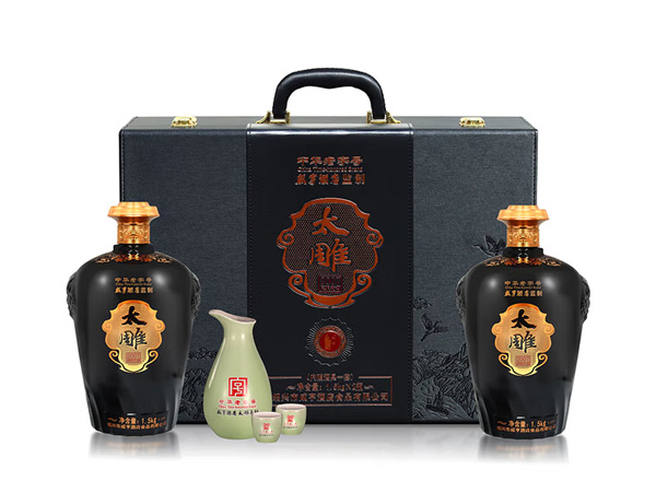 宜昌咸亨酒店太雕黄酒回收太雕2007原酿礼盒1.5kg*2糯米酒半甜绍兴黄酒